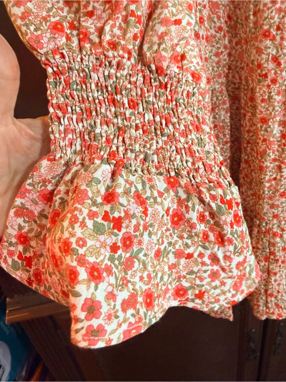 Pomander Place EUC Plus Size
XXL Tuckernuck Kenzo
Smocked sleeve retail $128 - Picture 5 of 9